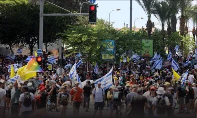 Des milliers d'Israéliens dans la rue pour réclamer de leur gouvernement un accord de cessez-le-feu à Gaza