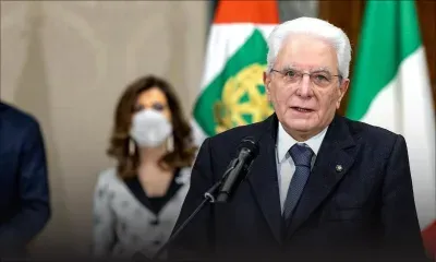 Le président italien Mattarella, gage de stabilité, réélu