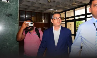 ? [Live updates] Affaire MIC : l’ancien gouverneur de la BoM, Harvesh Seegolam, est arrivé au tribunal de Port-Louis