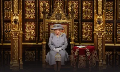 Inquiétudes de ses médecins sur la santé de la reine Elizabeth II