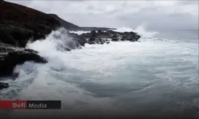 Anticyclone : avertissement de fortes houles, avec des rafales pouvant atteindre 70 km/h