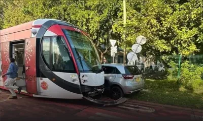 Réduit : collision entre un tram du Metro Express et une voiture