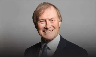 Un député conservateur poignardé à mort dans sa circonscription