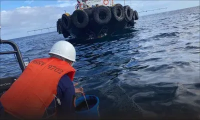 Marée noire sur la côte philippine après le naufrage d'un pétrolier