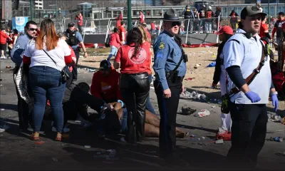 La parade du Super Bowl endeuillée par des tirs, une "tragédie" pour Biden