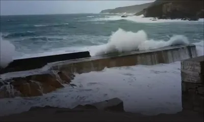 France: une famille meurt, emportée par une vague alors qu'elle pêchait sur une digue