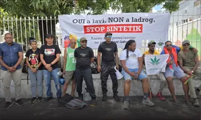 [En images] Port-Louis : marche pacifique du Kolektif 420 pour dire non aux drogues synthétiques