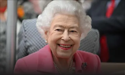 Elizabeth II au balcon pour lancer son jubilé de platine historique