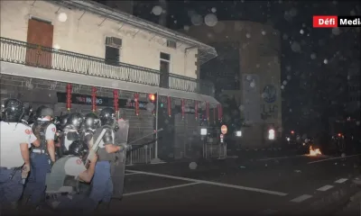 Les affrontements ont bougé vers la rue John Kennedy à Port Louis.