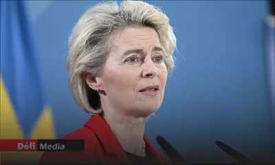 Bruxelles propose un embargo progressif sur le pétrole russe et l'exclusion de la principale banque de Swift