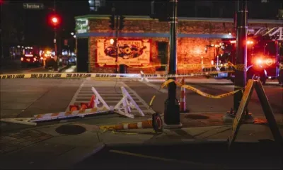 Parade de Noël aux Etats-Unis : au moins 5 morts et 40 blessés après qu'une voiture a percuté une foule