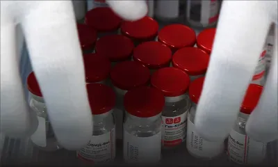 Covid-19: flambée aux Etats-Unis, vaccinations en Russie et au Royaume-Uni