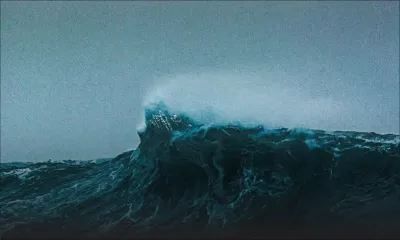 Montagne Jacquot : les grosses vagues dans l’oeil du photographe Gopaul