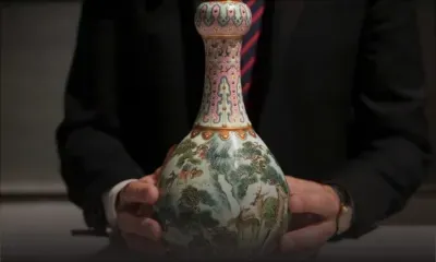 Oublié dans un grenier, un exceptionnel vase chinois vendu par Sotheby's