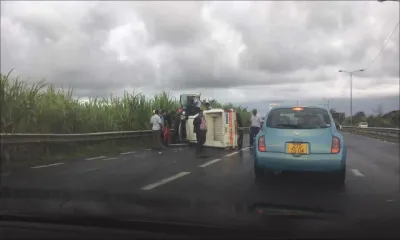 Mare d’Albert : un véhicule de la police se renverse, deux blessés 