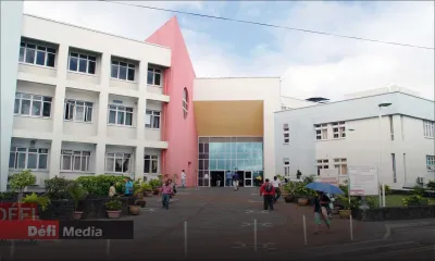 Nouvelle France : Un garçonnet se brûle le pied dans de l'eau bouillante