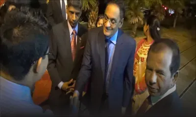 Quand Vishnu Lutchmeenaraidoo rencontre ses collègues du gouvernement