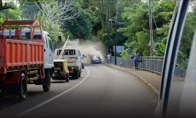 Une voiture prend feu à Surinam 
