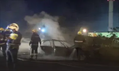 Pailles : une voiture s'embrase sur l'autoroute