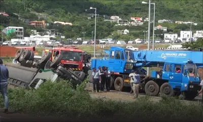 Montebello : un poids lourd se renverse, le chauffeur tué