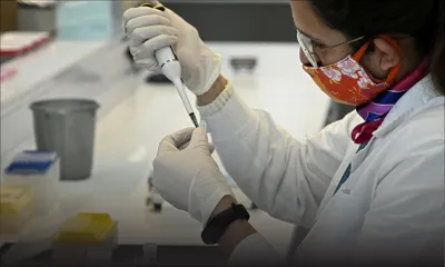 Covid-19: Pfizer annonce que son candidat vaccin est "efficace à 90%"
