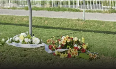 Chute tragique du jockey Juglall : dépôt de gerbes au Champ de Mars