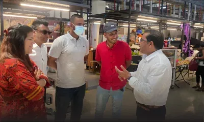 Urban Terminal : Farhad Aumeer rencontre les commerçants