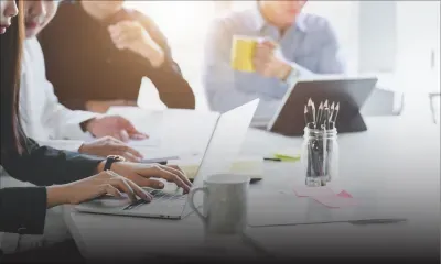 Semaine de travail de 40 heures pour les secteurs non-essentiels