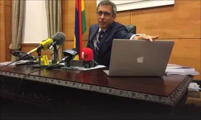 Budget 2018-19 : Xavier-Luc Duval décrie «la vente de notre passeport»