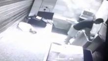 Dans un snack à Port-Louis : un ex-employé commet un vol qualifié d’écœurant