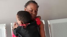 Sans ressources : une mère et ses trois enfants dorment dans le noir