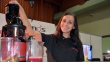 Redline Ltd : blender et juicer pour des jus de fruits frais