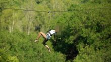 Accident de tyrolienne : une touriste se retrouve avec deux jambes fracturées à Casela