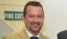 Equal Opportunities Commission : Brian Glover prend la porte de sortie