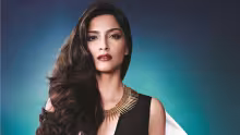 Sonam Kapoor confirmée pour Zoya Factor