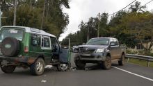 Grand-Bassin : collision spectaculaire entre deux véhicules