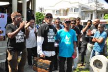 Ally Lazer brandit une nouvelle liste de présumés barons de la drogue