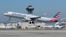 American Airlines : il fait irruption dans le cockpit et endommage l’avion