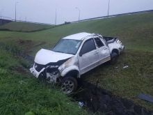 Bagatelle : un 4x4 fait une sortie de route