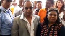 No 7 : le candidat MSM Vikash Nuckcheddy accompagné de Soodhun et d'autres membres du parti lors du dépôt de candidatures, Pravind Jugnauth et SAJ absents