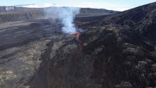 Le Piton de la Fournaise à la Réunion entre en éruption tôt ce mardi matin