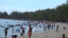Avant la grande reprise : les plages bondées ce dimanche