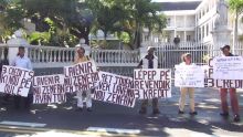 Port-Louis : Les plateformes Debout Citoyen et Habitat Concern manifestent contre les nouveaux critères d’admission en Grade 12