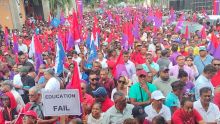 Une vue de la foule au meeting de l'alliance PTr-MMM-ND à Port-Louis aux alentours de 10h