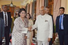 State House : la présidente tout sourire