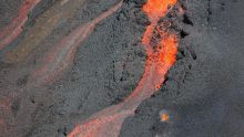 La Réunion: première éruption de l'année pour le Piton de la Fournaise
