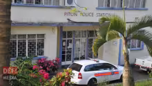 Au poste de police de Piton : un jeune homme se mutile dans sa cellule