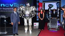Technologies : Inauguration du Salon Innovtech par Titan le robot
