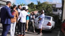 Aux abords du tribunal de Curepipe : tensions entre des proches des Lutchigadoo et des journalistes  