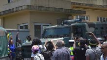 Cour de Moka : Bruneau Laurette reconduit en cellule sous les acclamations de ses sympathisants